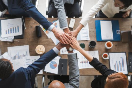 Netflix季度业绩小幅超预期 全球付费用户突破3.25亿