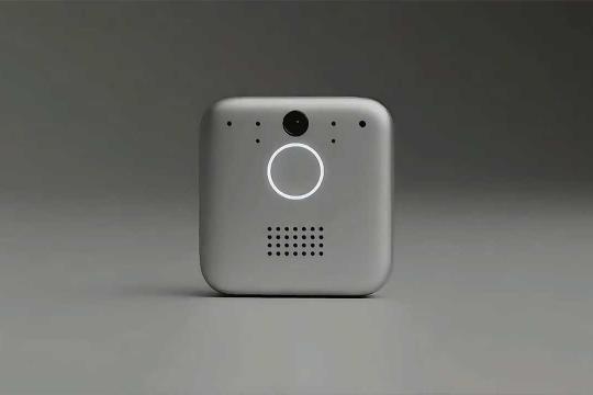 OpenAI 计划于2026年下半年推出首款专用硬件设备，主打音频交互