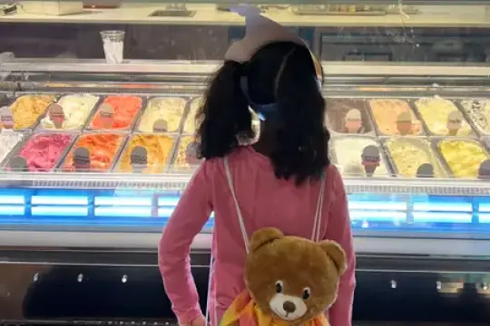 我给女儿的生日设立了“全答应日”，这成了我们共同的育儿课