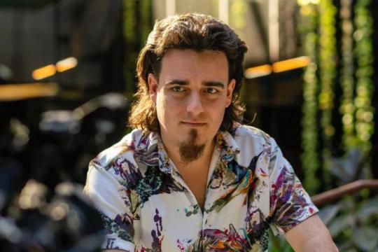 报道称帕尔默·拉基创办的ModRetro洽谈融资 目标估值约10亿美元