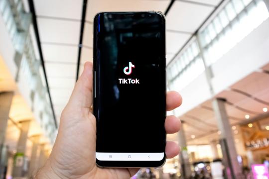 美国TikTok业务转由合资企业控制后卸载量数日内增约150%
