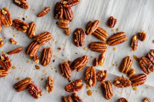 每天食用山核桃或有助改善胆固醇和饮食质量