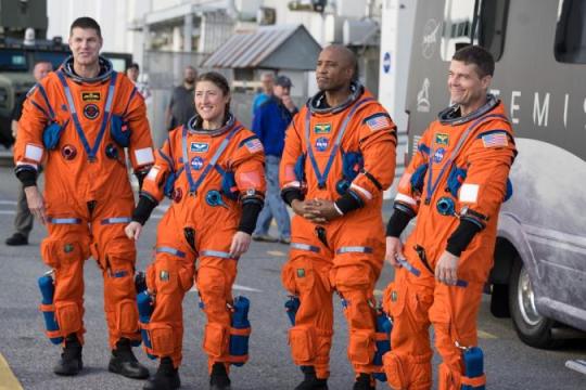 NASA拟在阿尔忒弥斯II号任务测试激光通信：或支持绕月飞行高清视频近实时回传