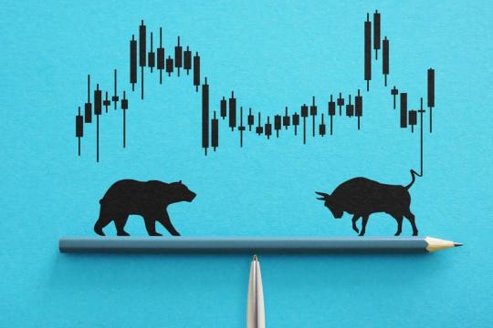 周六期权价差策略：利用归纳逻辑捕捉CRM与MOS交易机会