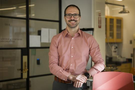 人工智能与模拟技术加速科学进步