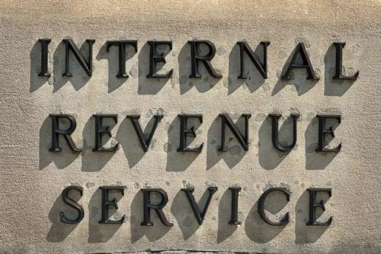 美国报税季诈骗激增 监管机构提醒警惕电话短信钓鱼陷阱