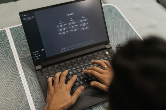 自我审核提示走红：用户称可让ChatGPT输出更严谨的推理结果