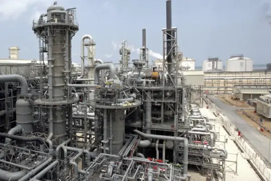 伊朗冲突升级扰动能源供应：欧洲天然气大涨、油价走高，全球股市承压