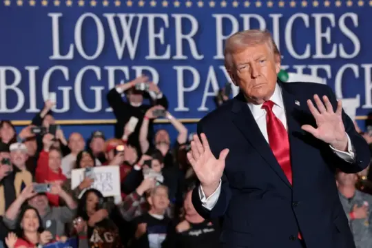 特朗普竞选经济承诺与执政举措交织引发政策混乱