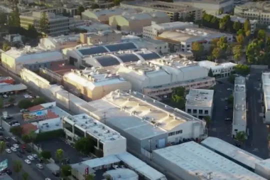 Netflix 正在洽谈收购 Radford 影城