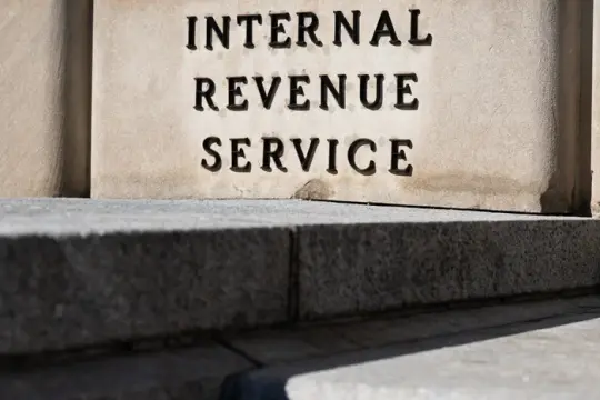 财经监管机构称国税局技术故障致5100万美元政治捐款披露缺失