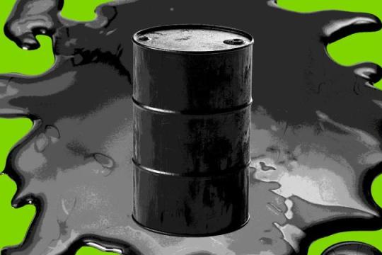 中东局势推高油价至18个月高位 运输受阻加剧供应担忧