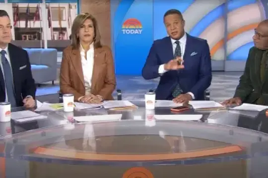 霍达·科特布重返《今日》节目担任联合主持，搜寻萨凡纳·古斯里的母亲仍在继续