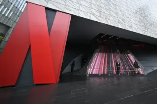 Netflix第一季度收入和盈利超出华尔街预期，但股价仍大幅下跌