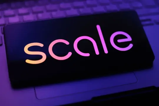 英媒：Meta部分持股的Scale AI被指通过Outlier平台组织零工抓取社交媒体与版权内容训练AI