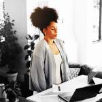 “神经系统调节”在TikTok走红 映射职场压力与倦怠情绪