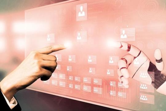 调查显示：人工智能应用加剧职场管理层与员工分歧