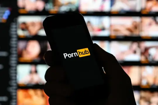 Pornhub称受英国《网络安全法》年龄验证影响 将于2月2日起停止向英国新用户开放