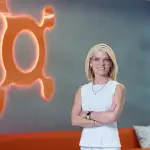 我是Orangetheory总裁。作为内向者，我依靠工作日的两次休息和穴位按摩垫来充电