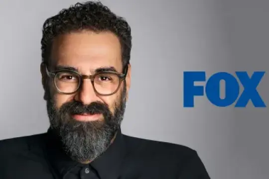 前切尔宁集团高管兼商业制片人比利·帕克斯被任命为福克斯创作者工作室负责人