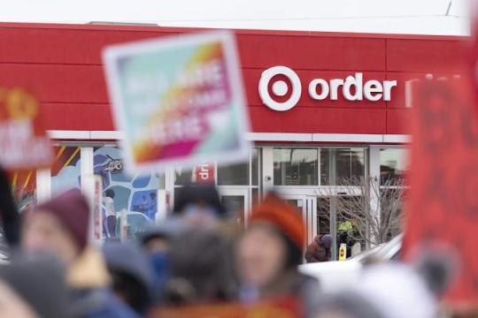 美国移民执法升级下 企业对联邦政策表态趋于谨慎