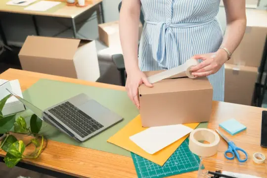 小企业主质疑最高法院推翻特朗普关税后退款可行性