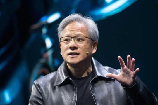 分析师上调英伟达营收预期与目标价 部分测算指隐含股价或达330美元