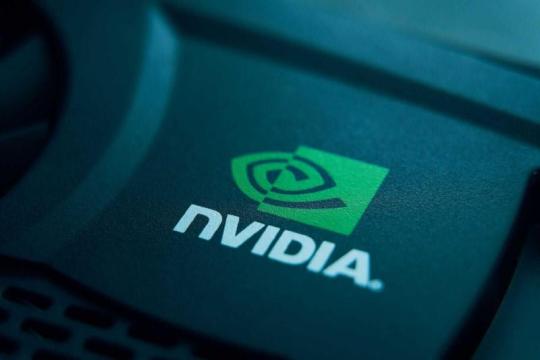 NVDA财报前期指承压 迷你标普与纳指短线卖方占优