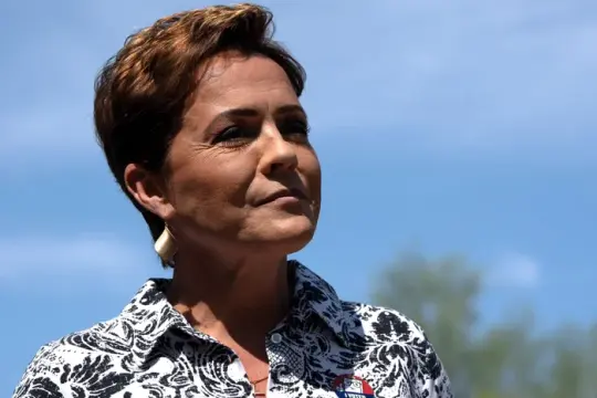 联邦法官裁定卡里·莱克非法领导美国全球媒体署 其任内裁员等措施被判无效