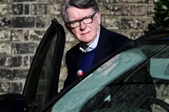 彼得·曼德尔森共同创立的咨询公司Global Counsel进入破产管理