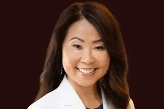 一位长寿医生日常坚持的4个健康老龄化习惯，包括力量训练