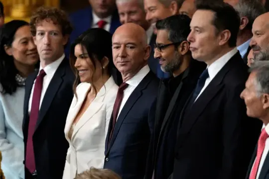 特朗普就职一周年后科技巨头继续靠拢 数据中心扩张引发电价与监管拉锯