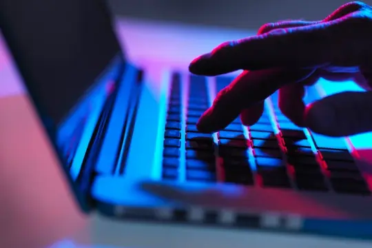 IWF：2025年网络上核实的AI生成儿童性虐待材料数量上升，极端内容占比偏高