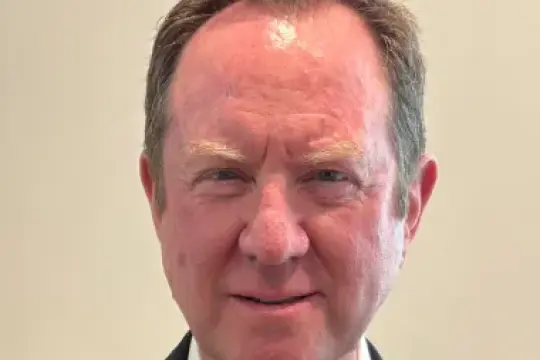 资深文学代理人伊恩·格林斯坦推出Ascend管理公司，转型为经纪管理