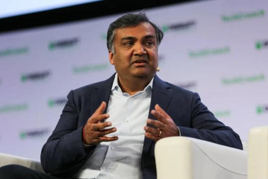 YouTube首席执行官：头部创作者“长期不会离开自己的平台之家”