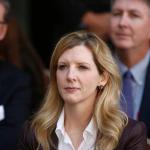 高盛首席法律官凯西·鲁姆勒宣布辞职，此前被曝与爱泼斯坦关系密切