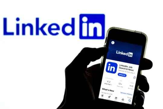 Kagi Translate上线“LinkedIn Speak”功能：可将日常表达改写为LinkedIn式职场话术