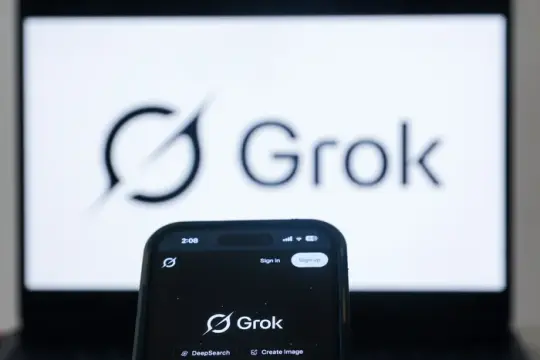 利物浦与曼联就Grok生成冒犯性内容向X平台投诉