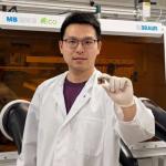 分子“锚点”有望成为耐候钙钛矿太阳能电池关键一环