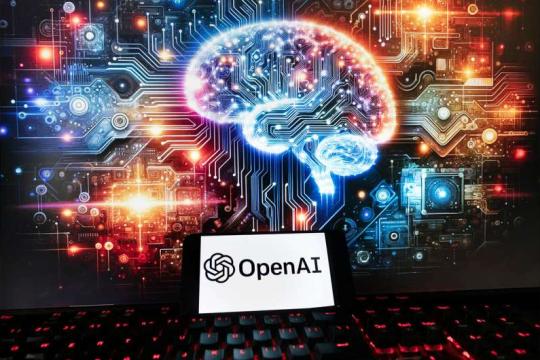 在Anthropic竞争压力下，OpenAI加速转向企业级业务