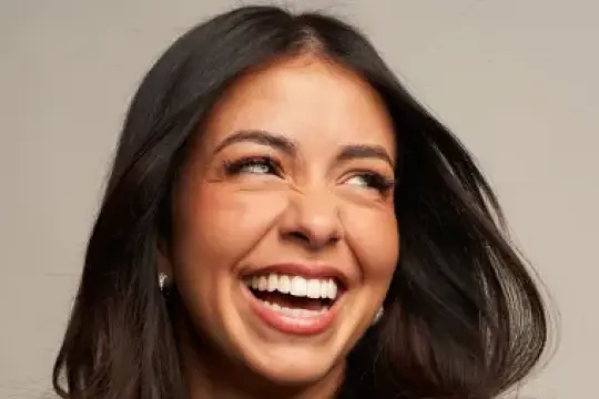 CAA签约《摩门妻子的秘密生活》明星詹·阿弗莱克