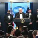 特朗普透露对白宫记者晚宴枪击事件的“震惊”反应，称总统是一项“危险的职业”；公布“疯子”嫌疑人照片