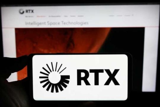 RTX期权溢价走高 吸引价值投资者与价外期权卖方参与
