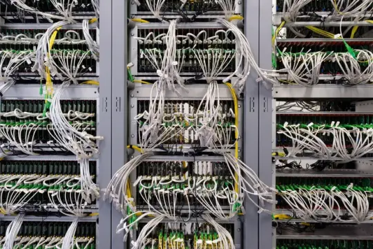 报告称数据中心用电推高爱尔兰家庭电费，被指形成“隐形数据中心税”