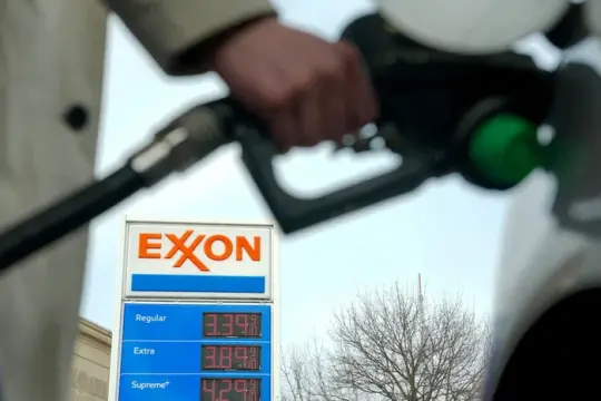 美股创美以对伊冲突爆发以来最大单日跌幅 纳指跌入调整区间