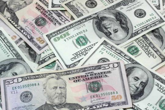 美国经济数据强劲提振美元 欧元日元承压 贵金属连续回落