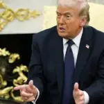 特朗普称美国撤侨行动“发生得非常迅速”，回应中东美籍人员撤离计划