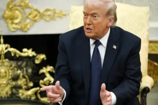 特朗普称美国撤侨行动“发生得非常迅速”，回应中东美籍人员撤离计划