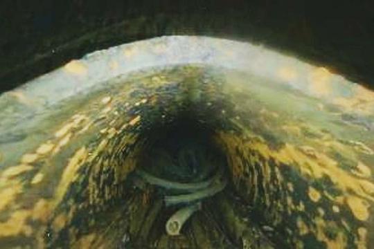 微型无人机首拍福岛反应堆压力容器底部大洞与疑似燃料残骸