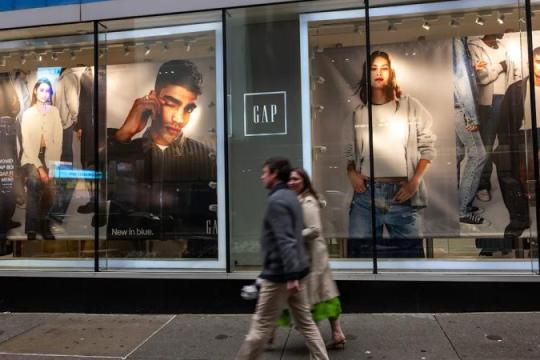 Gap发布第四财季业绩 股价早盘重挫 超800家门店临时关闭成焦点